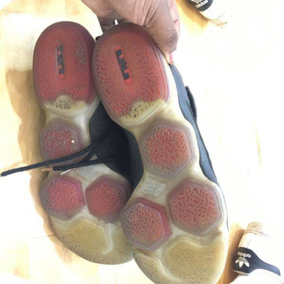 lebron bred 14s size 10.55 - Picture 5 of 5